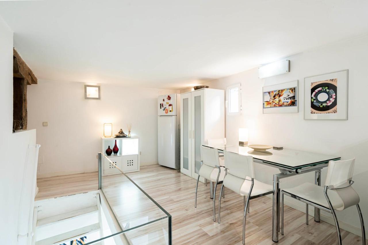 For You Rentals Teatro Real Plaza Apartment Temporal Saint Martin Madrid Tru5 Exterior photo