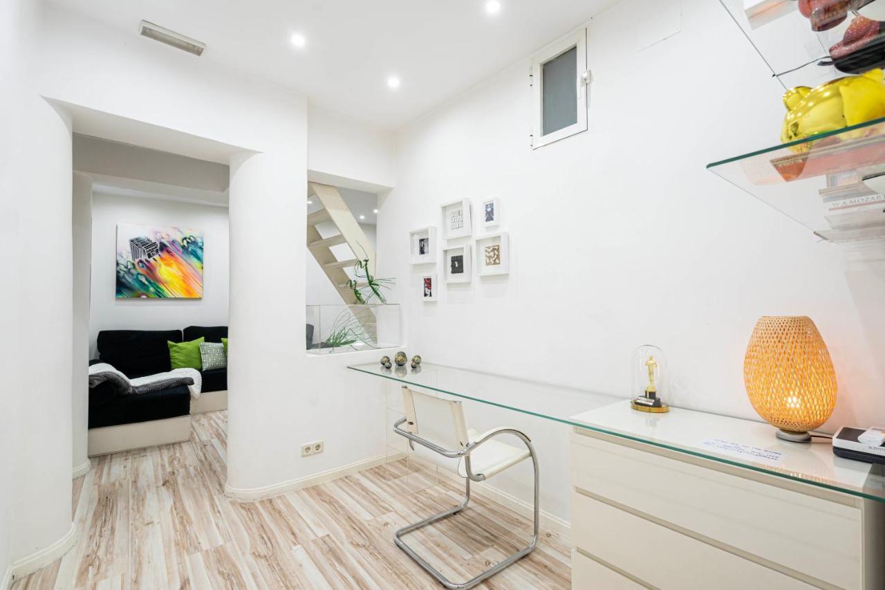 For You Rentals Teatro Real Plaza Apartment Temporal Saint Martin Madrid Tru5 Exterior photo